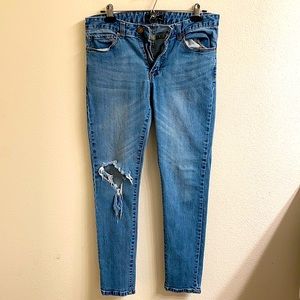 Worn Forever 21 Men Ripped Jeans. Size 32 X 32